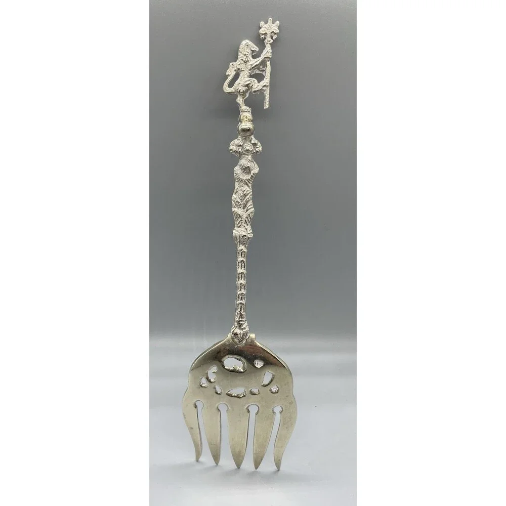 Vintage‎ Italy Silverplate Fork Salad Lion Ornate Cherub Design